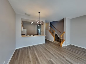 104 Polaris Dr in Lake In The Hills, IL - Building Photo - Building Photo