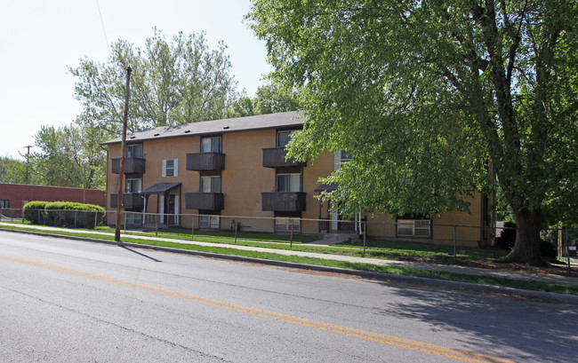 Blue Rock Apartments in Kansas City, MO - Building Photo - Building Photo