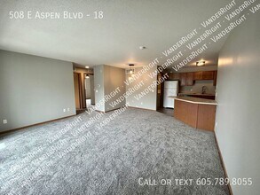 508 E Aspen Blvd in Brandon, SD - Building Photo - Building Photo
