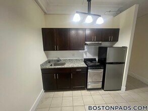 62 Boylston St in Boston, MA - Building Photo - Building Photo