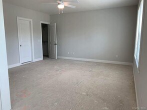 840 Montauk Hwy in Copiague, NY - Building Photo - Building Photo