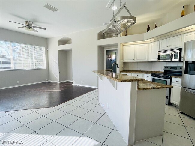 property at 2271 Eaton Lake Ct