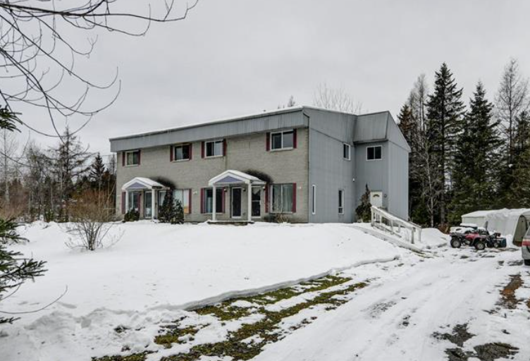 2685 Talbot in Stoneham-et-tewkesbury, QC - Building Photo