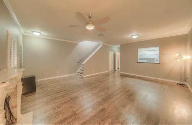 17583 Red Oak Dr in Houston, TX - Foto de edificio - Building Photo