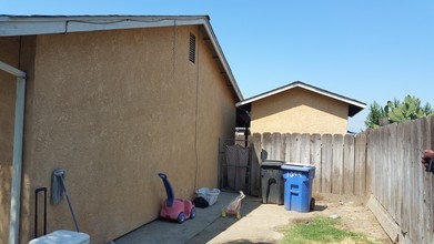1083-1089 South Ave in Turlock, CA - Foto de edificio - Building Photo