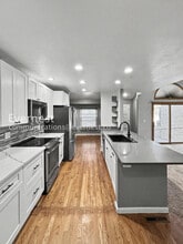 7669 S Cove Cir in Centennial, CO - Building Photo - Building Photo