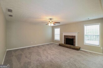 3847 Valley Bluff Ln in Snellville, GA - Building Photo - Building Photo