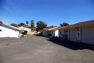 130-147 Buna Pl in Vista, CA - Building Photo - Building Photo