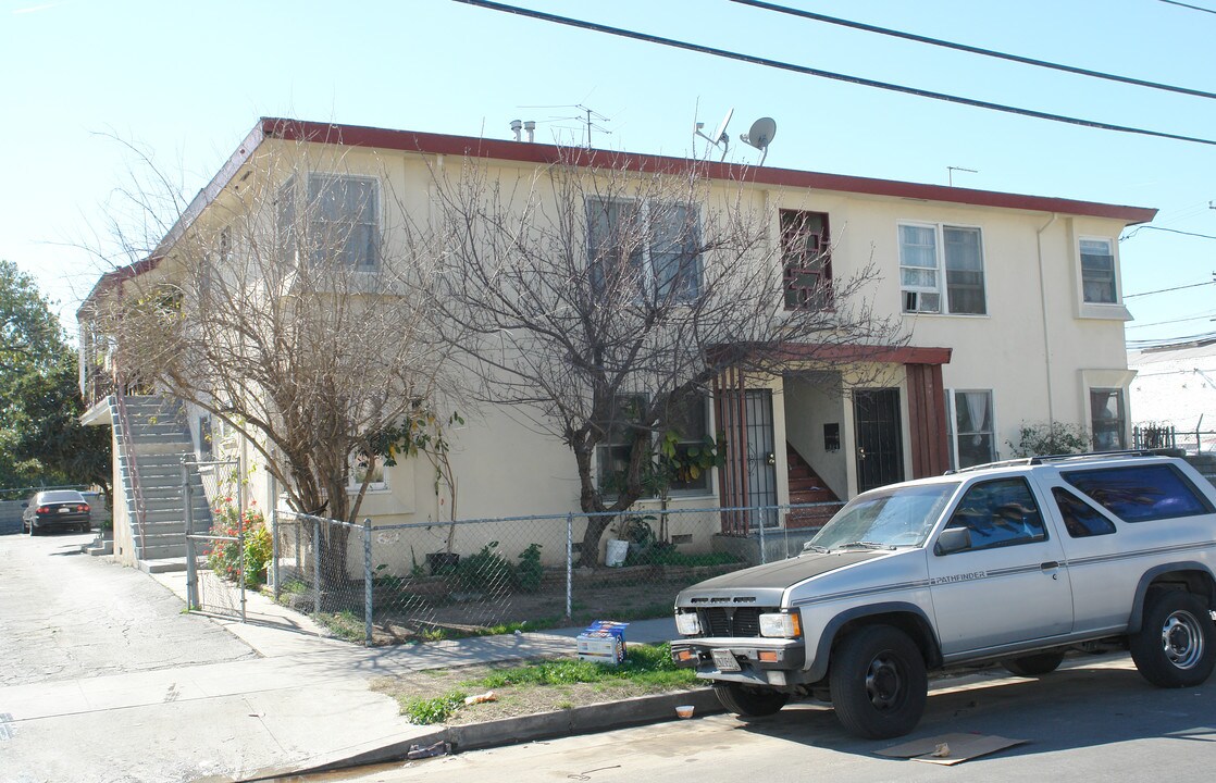 4244-4246 Burns Ave in Los Angeles, CA - Building Photo