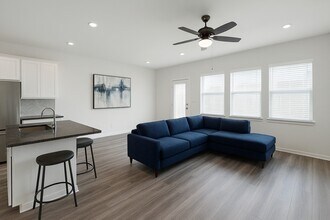 10324 Penryn Frst Trl in Houston, TX - Building Photo - Building Photo