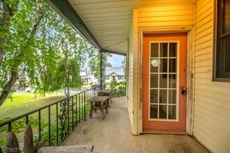 86 W Stewart St in Washington, NJ - Building Photo - Building Photo