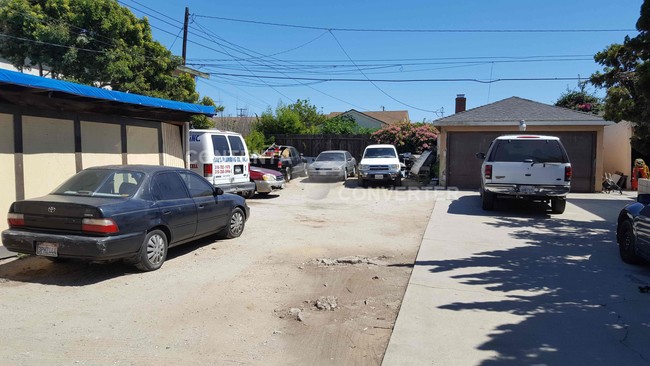 1828 W. 146th St. in Gardena, CA - Foto de edificio - Building Photo