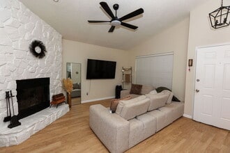 1324 Independence Dr in Orange Park, FL - Building Photo - Building Photo