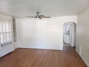 2801 Bauernwood Ave, Unit First Floor in Baltimore, MD - Building Photo - Building Photo