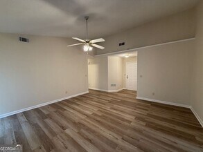 414 Saddle Shoal Trail in Lawrenceville, GA - Building Photo - Building Photo