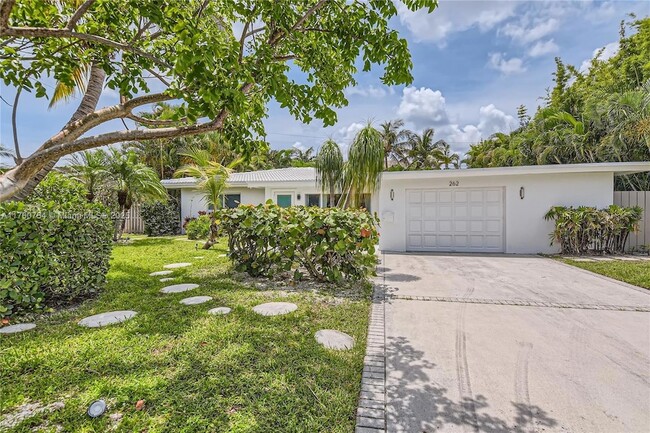 262 Bombay Ave in Lauderdale-by-the-Sea, FL - Building Photo - Building Photo