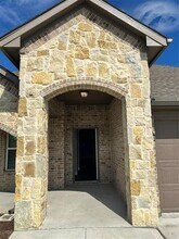 704 Greyson Ln in Greenville, TX - Building Photo - Building Photo