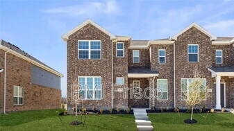 2820 Percheron Dr in Mesquite, TX - Building Photo