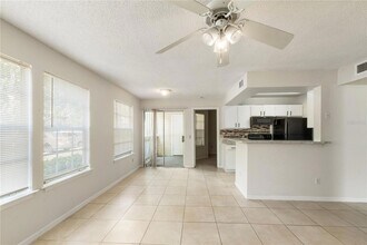 1043 S Hiawassee Rd, Unit 3117 in Orlando, FL - Building Photo - Building Photo