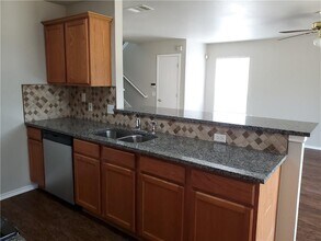 11412 James Haller Dr in Austin, TX - Building Photo - Building Photo