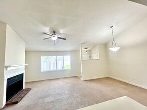 4 Pillory Cir in New Bern, NC - Building Photo - Building Photo