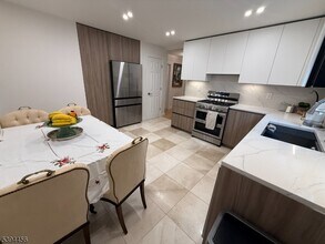 18 Aubrey St in Summit, NJ - Building Photo - Building Photo