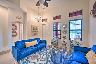 8992 Cambria Cir in Naples, FL - Building Photo - Building Photo