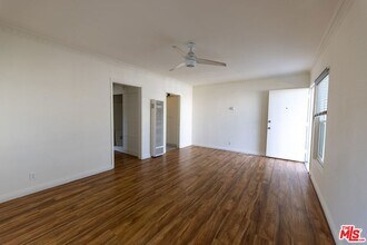 4119 Marlton Ave, Unit BE602 in Los Angeles, CA - Building Photo - Building Photo