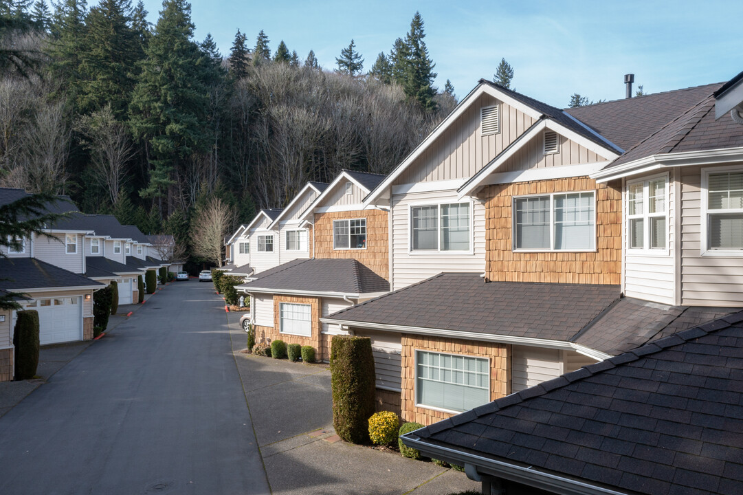 Ravenswood in Issaquah, WA - Building Photo