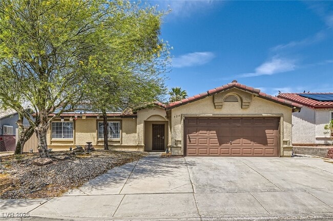 924 Clubview Dr in Henderson, NV - Building Photo - Building Photo