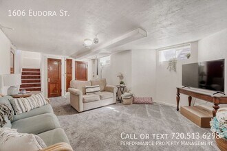 1606 Eudora St in Denver, CO - Foto de edificio - Building Photo