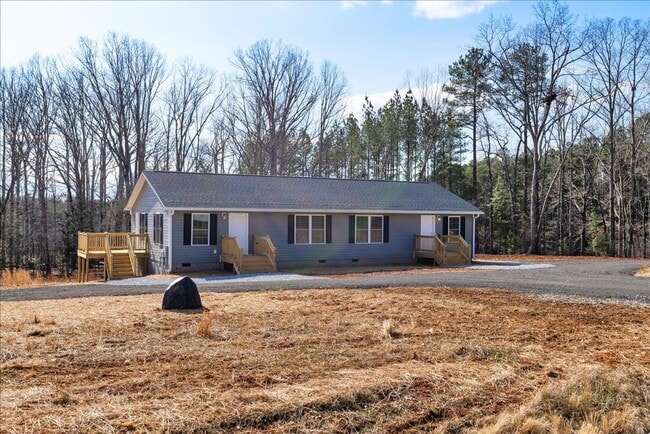1710 Draper Rd in Chase City, VA - Building Photo - Building Photo