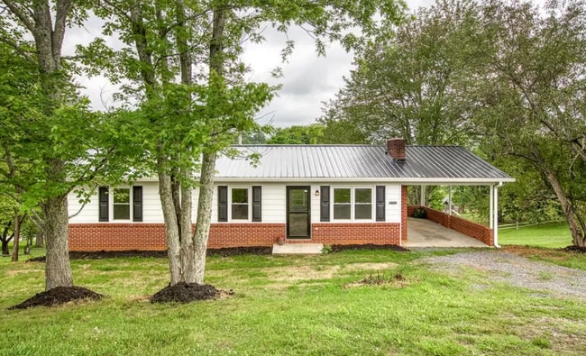 property at 19359 Woodland Hills Rd