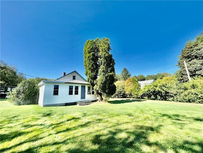 property at 27 Shore Rd