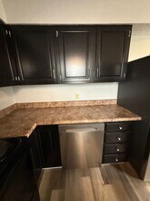 433 Kansas Dr in Iola, KS - Building Photo - Building Photo