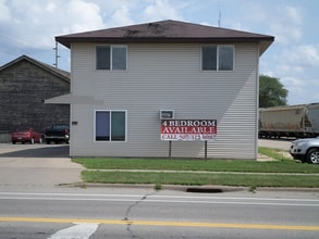 560 Main St in Winona, MN - Building Photo - Building Photo