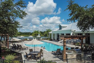 Cortland Bermuda Lake in Brandon, FL - Foto de edificio - Building Photo