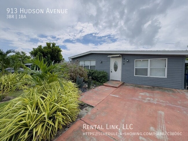 property at 913 Hudson Ave