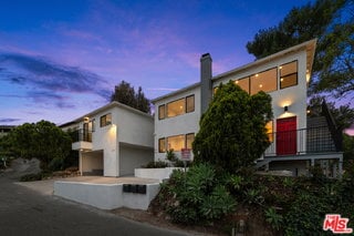 property at 2047 Paramount Dr
