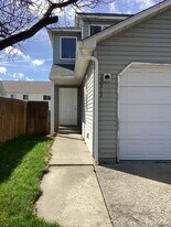 12313 W 9th Ave in Airway Heights, WA - Building Photo