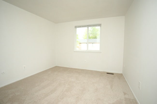 Royal Woods - Riverview, MI in Riverview, MI - Foto de edificio - Interior Photo