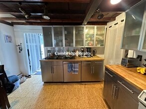 18 Tremont St, Unit 2A in Cambridge, MA - Building Photo - Building Photo