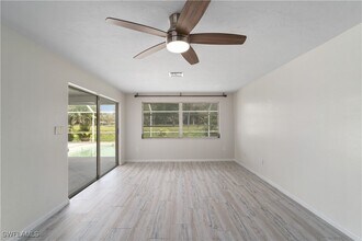 1411 Whiskey Creek Dr in Ft. Myers, FL - Building Photo - Building Photo