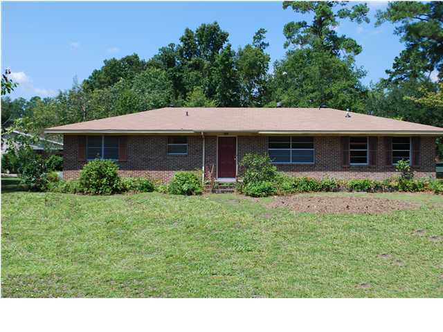 102 Magnolia St in Ladson, SC - Building Photo