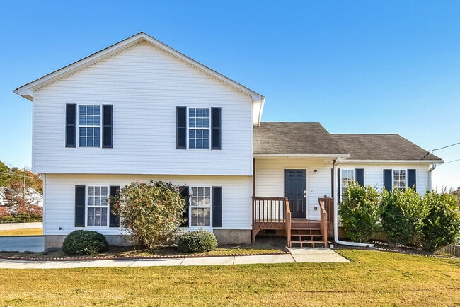 property at 512 Weston Ct