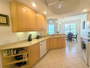 5284 Descanso Ct in Sarasota, FL - Building Photo - Building Photo