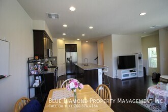 2506 Antlers Way in San Marcos, CA - Building Photo - Building Photo