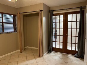 1250 Lincoln Rd in Miami Beach, FL - Building Photo - Building Photo