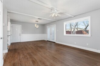 2121 Travis Dr in Carrollton, TX - Building Photo - Building Photo