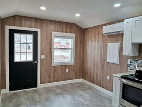 303 S Arkansas Ave in Elmore City, OK - Building Photo - Building Photo